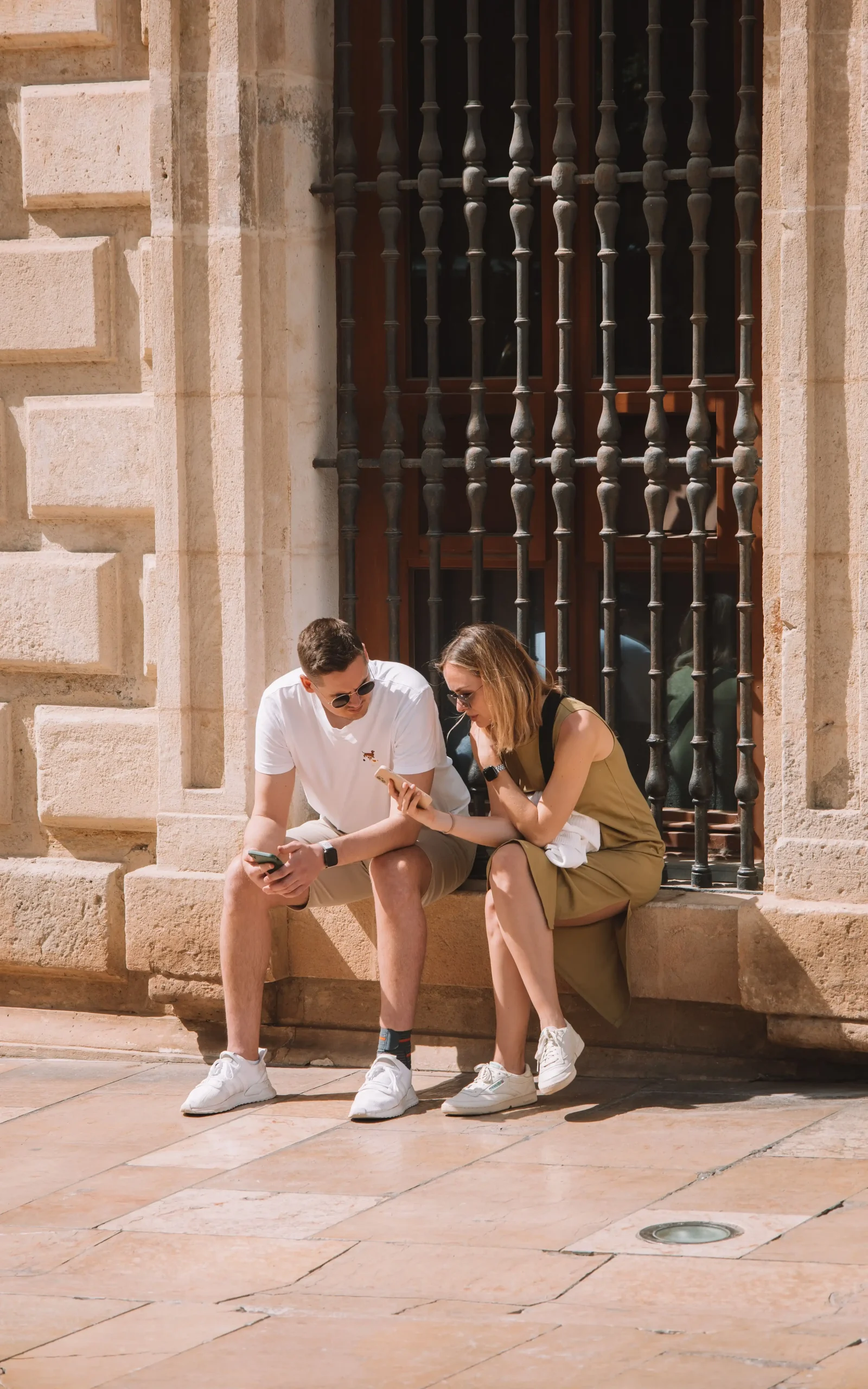 How to Dress for Extreme Heat Without Sacrificing Your Style: Summer Fashion Tips for America’s Hottest Cities