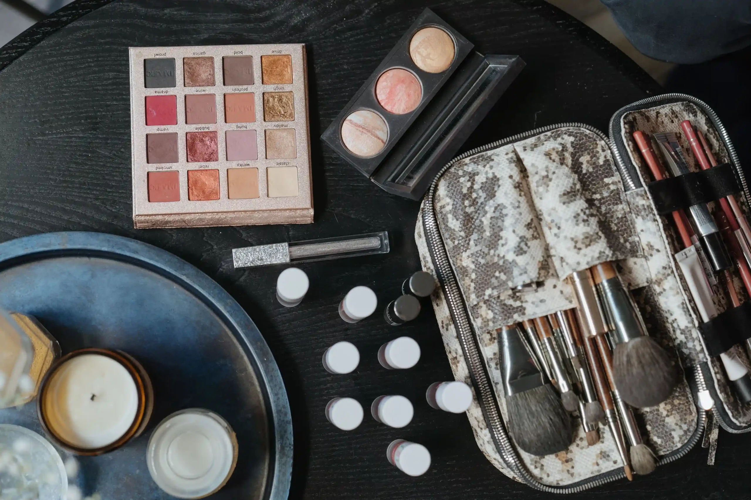 Summer Makeup in Ohio: Beauty Essentials for Heat, Humidity, and Sudden Weather Changes