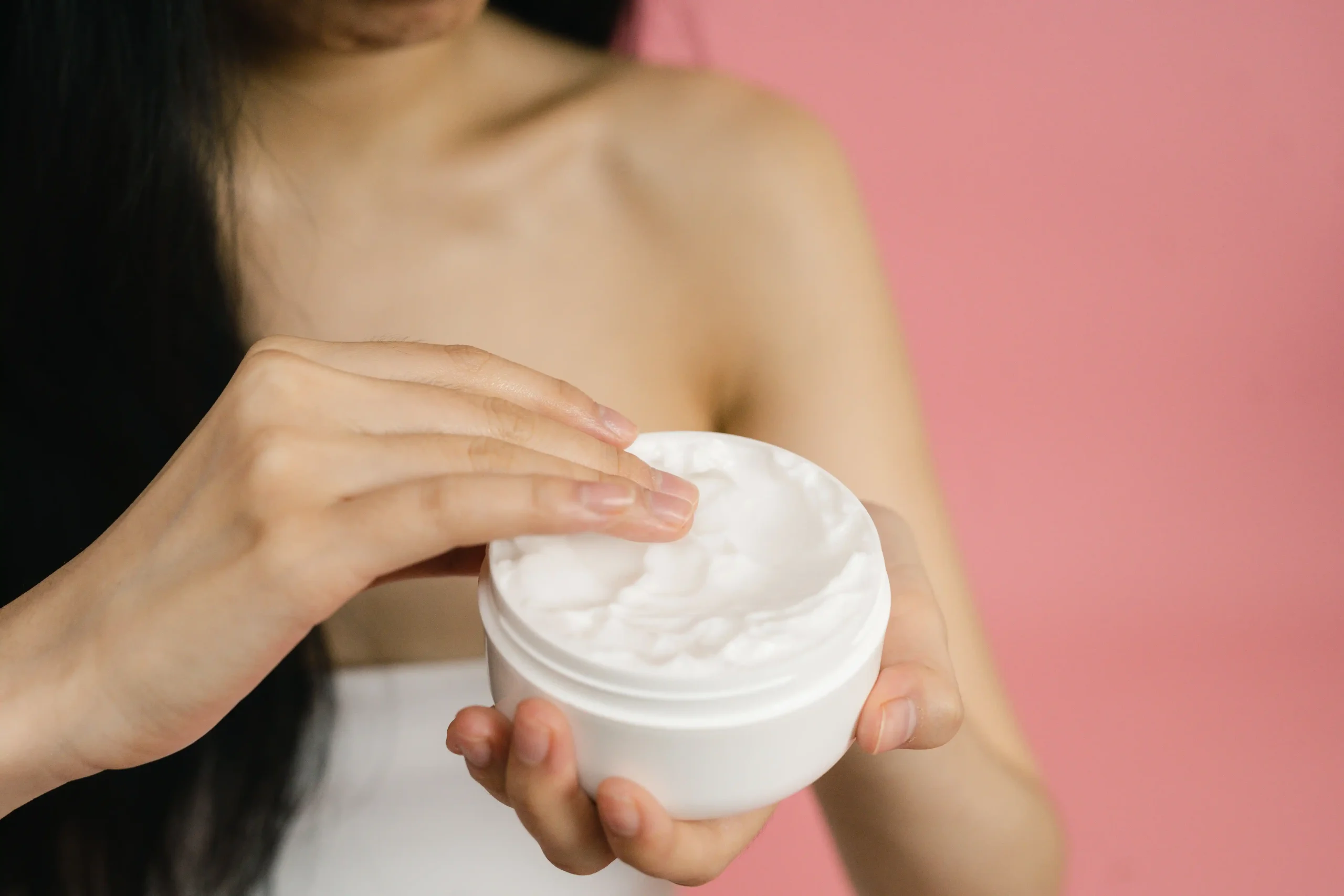 Why Moisturizer Is Essential in Your Skincare Routine: Benefits You Should Know